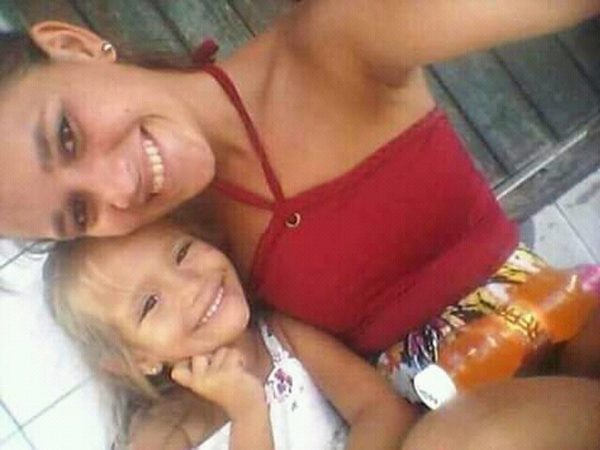 Mayara Maria da Silva, de 20 anos, e Lara Emmilly, de 4 anos, foram executadas a tiros em Nísia Floresta, na Grande Natal. Mulher estava grávida — Foto: Reprodução