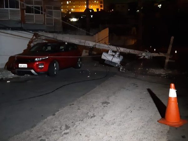 Acidente aconteceu na noite desta quinta-feira (7), na Praia do Meio — Foto: Sérgio Henrique Santos/Inter TV Cabugi
