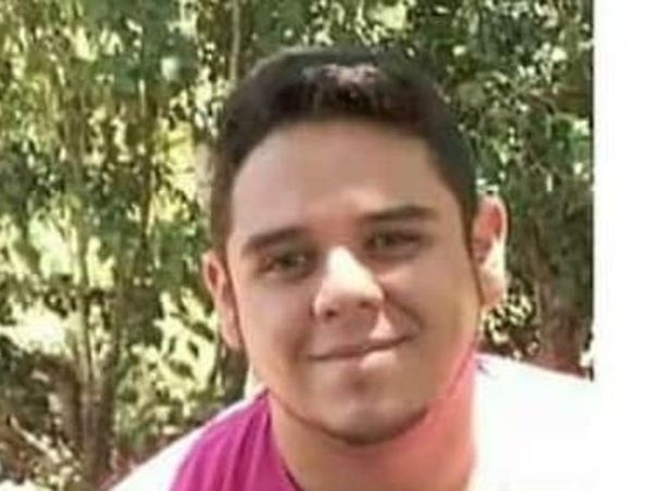Arlley Diego Dantas, 24 anos, estava desaparecido desde o último dia 18 de julho, quando saiu para fazer uma corrida no aplicativo e não retornou. Carro foi incendiado — Foto: Reprodução