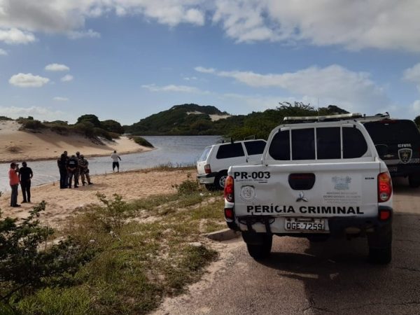 Local onde os corpos foram encontrados é de difícil acesso — Foto: Sérgio Henrique Santos/Inter TV Cabugi