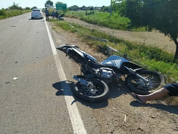 Estudante morre em acidente entre moto e carro quando seguia para velório da avó no interior do RN — Foto: Blog Passando na Hora