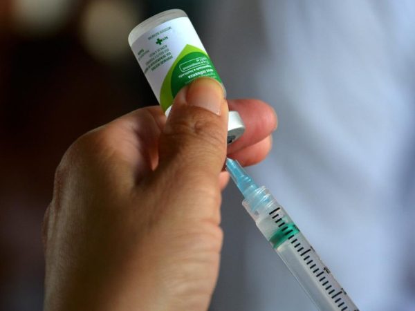 Vacinação contra a gripe em João Pessoa — Foto: Secom-JP/Divulgação