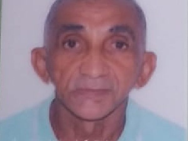 José Donizete Soares, de 60 anos, foi encontrado morto dentro de casa, com marca de facadas nas costas. — Foto: Cedida