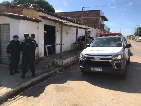 Crime aconteceu no bairro Santa Delmira, em Mossoró — Foto: Amanda Melo/Inter TV Costa Branca