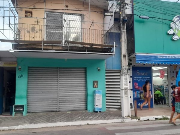 Suspeito tentou roubar loja  — Foto: Vanessa Camilo / Inter TV Cabugi