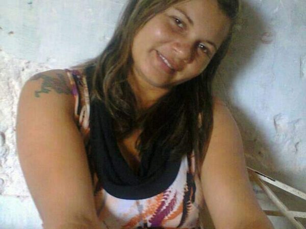 Ana Paula Alves da Silva foi morta a tiros e suspeito é o ex-sogro, diz PM — Foto: Cedida