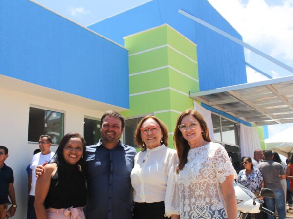 A inauguração foi feita pelo prefeito Pedro Filho, acompanhado da senadora Zenaide e deputados estaduais. — Foto: Divulgação