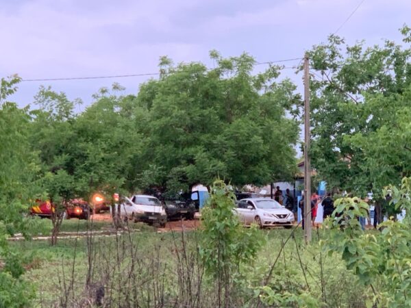 Movimentação de policiais em uma propriedade rural de Baraúna em busca dos fugitivos de Mossoró — Foto: Gustavo Brendo/Inter TV Cabugi