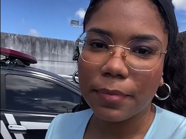 Jornalista paraibana denuncia vazamento de fotos íntimas em site adulto — Foto: Léticia Silva/reprodução