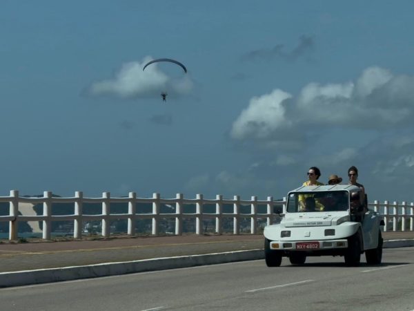 Passeios Buggy Natal bugueiro bugueiros praia Verão Via Costeira turismo RN Rio grande do Norte — Foto: Sérgio Henrique Santos/Inter TV Cabugi