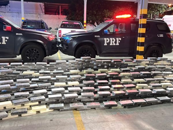 Quantidade de droga é a maior já apreendida pela PRF na Paraíba e a segunda na história da corporação — Foto: PRF