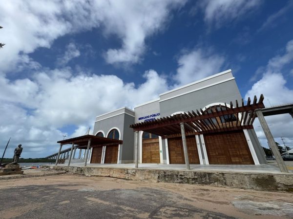 Mercado da Redinha é uma das principais intervenções do complexo, foi inaugurado em dezembro, mas segue fechado.  — Foto: Sérgio Henrique Santos/Inter TV Cabugi