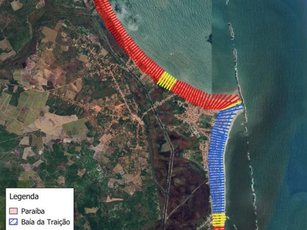Linhas vermelhas mostram locais em que houve avanço do mar, enquanto linhas em azul mostram locais em que houve ganho de território em relação ao mar, conforme a pesquisa — Foto: Celso Santos/UFPB