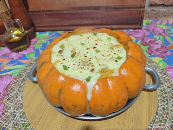 Frango gratinado no jerimum — Foto: Divulgação