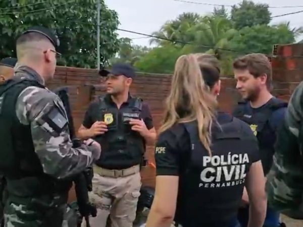 Prisões foram realizadas em uma operação integrada entre a Polícia Militar da Paraíba e a Polícia Civil de Pernambuco — Foto: Divulgação