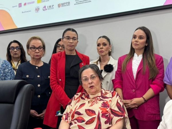 Maria da Penha alerta para falta de políticas públicas para mulheres em pequenos municípios — Foto: Karine Tenório / CBN