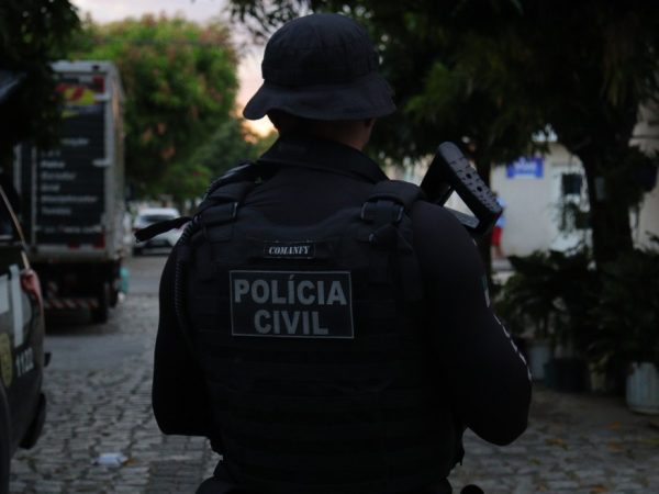 Mulher é presa no RN suspeita de receber quase R$ 1 milhão em golpe do 'falso CEO' — Foto: Polícia Civil/Divulgação