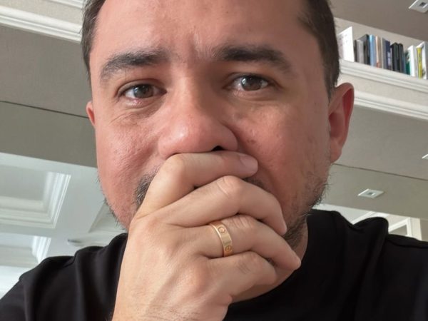Xand Avião emocionado em story de sua conta no Instagram — Foto: Reprodução/Redes Sociais