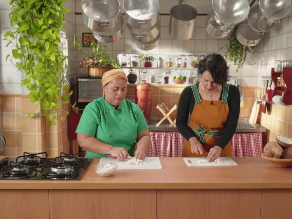 Rio de Janeiro (RJ) 12/02/2025 - Como utilizar alimentos que seriam descartados depois da feira.
Frame TV Brasil